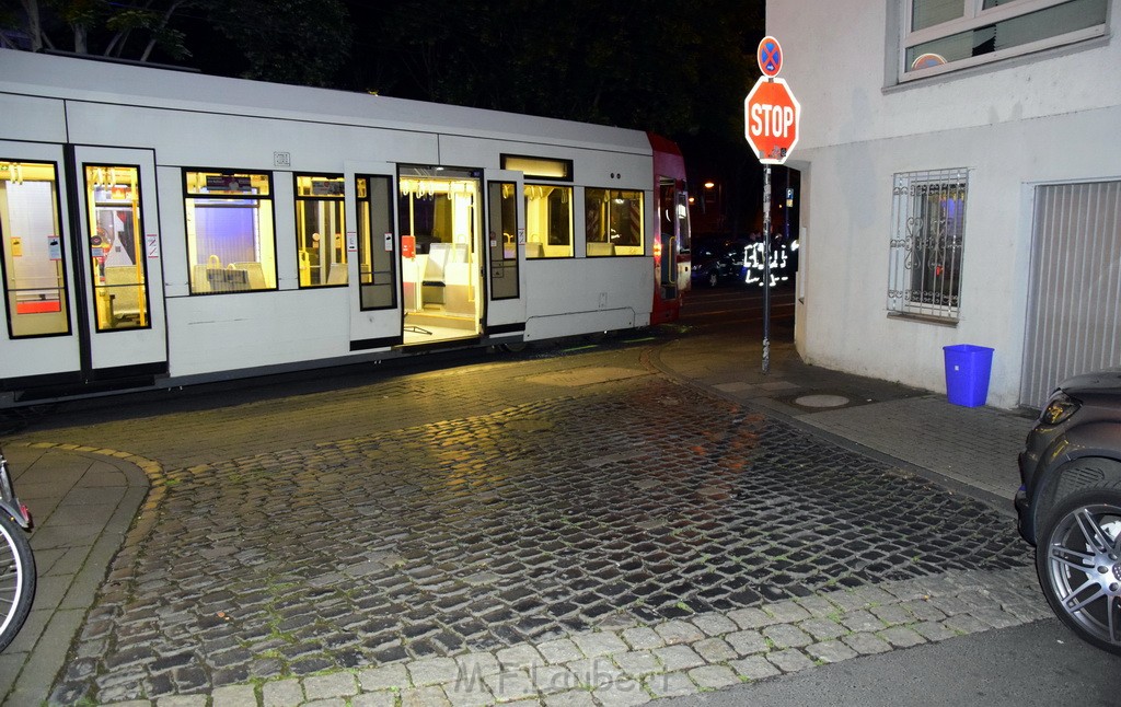 VU Pkw Strab PKlemm Koeln Altstadt Jahnstr P119.JPG - Miklos Laubert